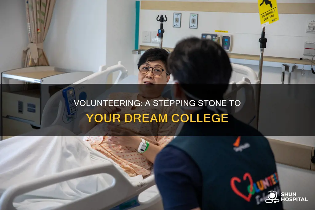 does hospital volunteering look good for college