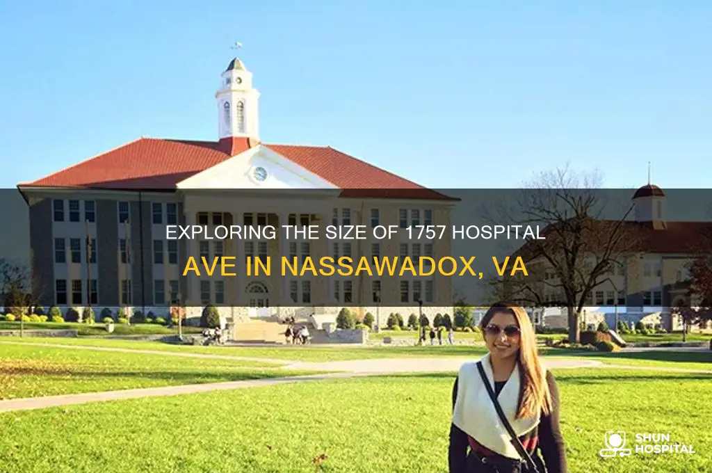 how many square feet is 1757 hospital ave nassawadox va