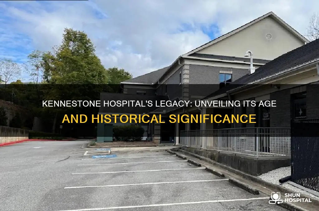 how old is kennestone hospital