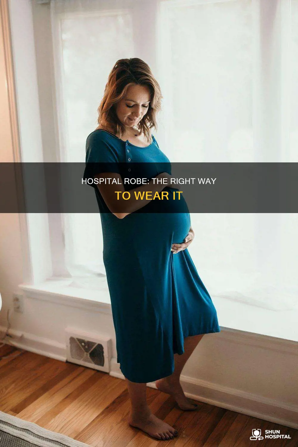 how to put on a hospital robe
