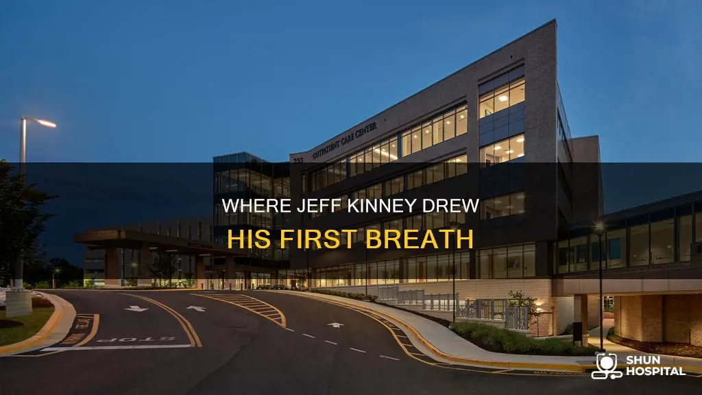 what hospital was jeff kinney born in