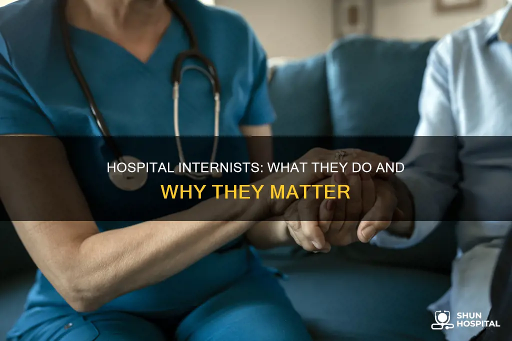 what is an internist at a hospital
