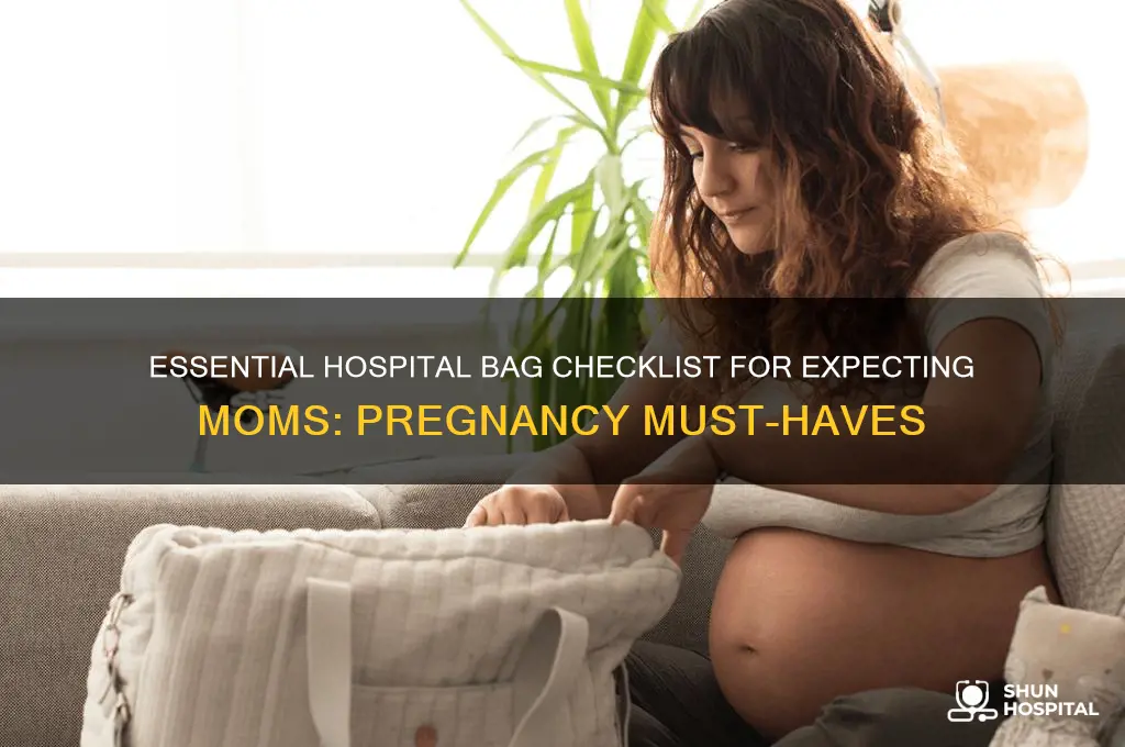 what things should a pregnant woman bring to the hospital